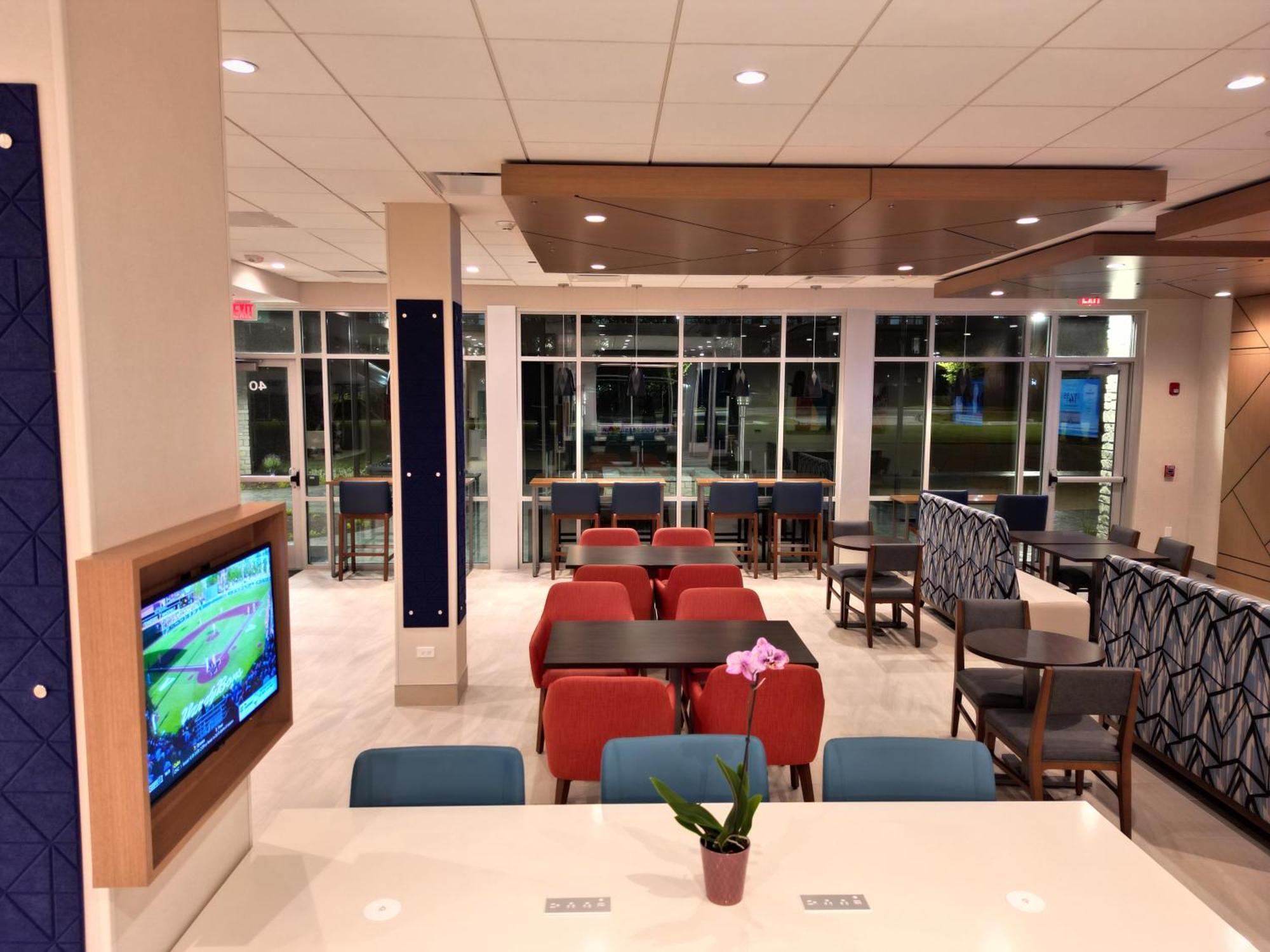 Holiday Inn Express & Suites Chicago Schaumburg By Ihg 外观 照片