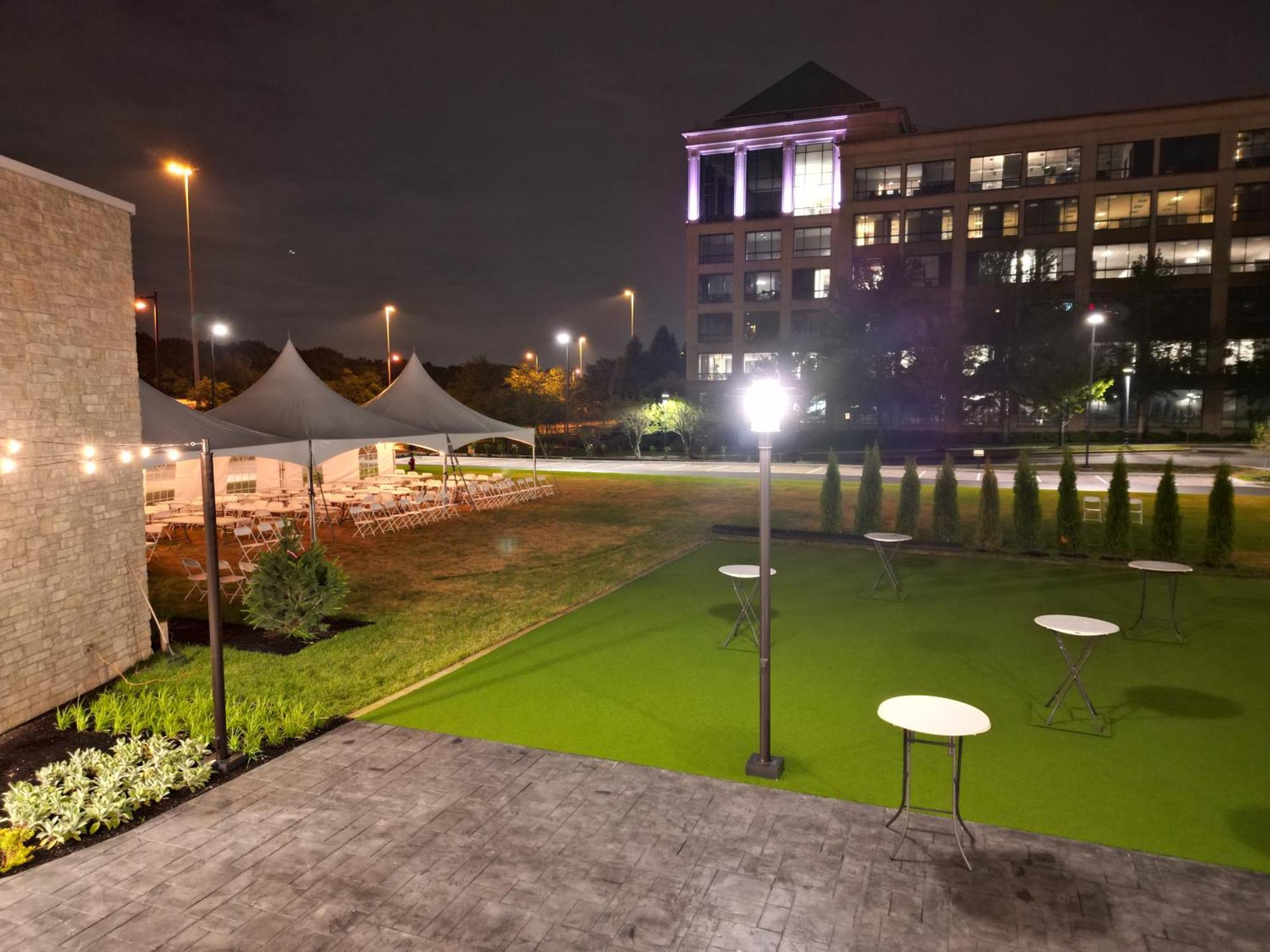 Holiday Inn Express & Suites Chicago Schaumburg By Ihg 外观 照片